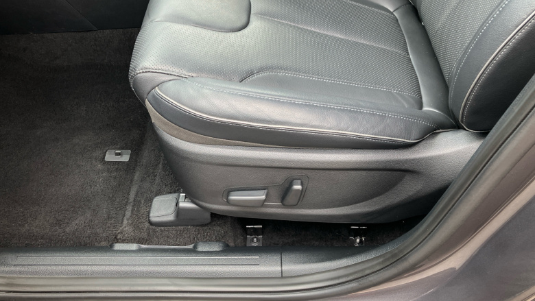 Hyundai SANTA FE 1.6 TGDi Hybrid Premium 5dr Auto Hybrid Estate